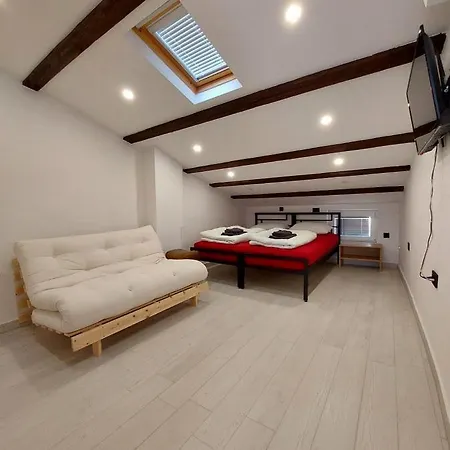 Piranum With Terrace Guest house *