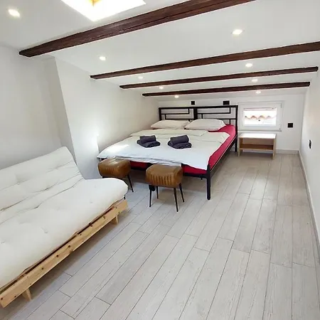 Guest house Piranum With Terrace Piran