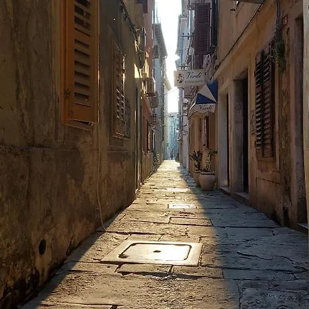 Piranum With Terrace