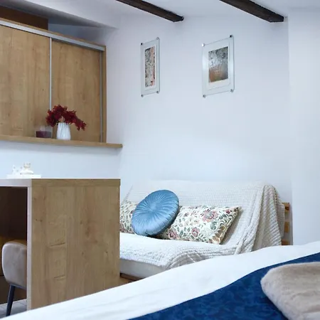 Piranum With Terrace