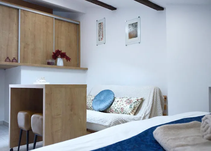 Piranum With Terrace